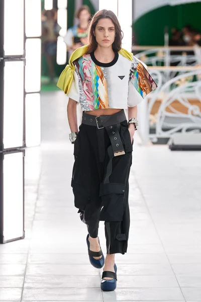 Look 35